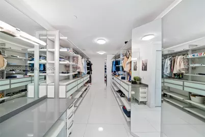1040 Biscayne #4403, Miami, FL 33132 - Photo 29