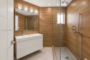 2558 NE 206th, Miami, FL 33180 - Photo 3
