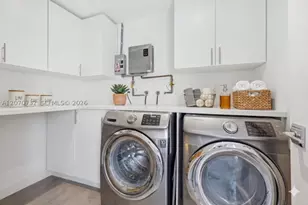 2558 NE 206th, Miami, FL 33180 - Photo 11