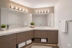 2558 NE 206th, Miami, FL 33180 - Photo 13