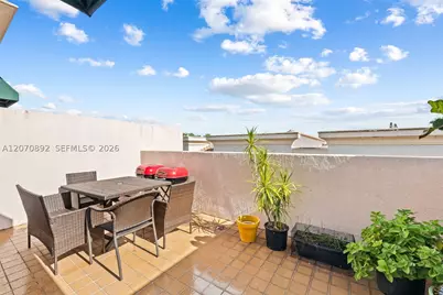 1033 NE 17th #1202, Fort Lauderdale, FL 33304 - Photo 11