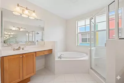 1033 NE 17th #1202, Fort Lauderdale, FL 33304 - Photo 7