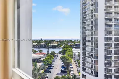 3731 N Country Club #1023, Aventura, FL 33180 - Photo 35