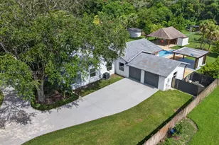 10890 SW 95th, Miami, FL 33176 - Photo 67