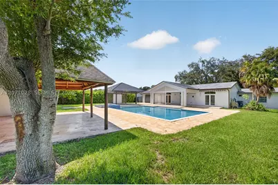 10890 SW 95th, Miami, FL 33176 - Photo 49