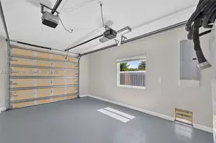 10890 SW 95th, Miami, FL 33176 - Photo 43