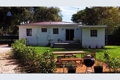 1153 NE 158th, North Miami Beach, FL 33162 - Photo 15