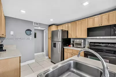 16565 NE 26th #4E, North Miami Beach, FL 33160 - Photo 15