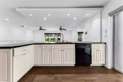 11890 SW 72nd, Pinecrest, FL 33156 - Photo 11