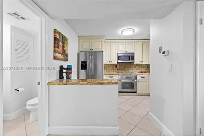 811 S Hollybrook #105, Pembroke Pines, FL 33025 - Photo 7