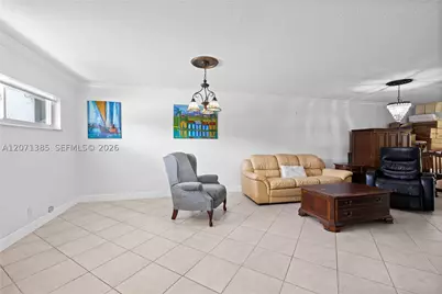 811 S Hollybrook #105, Pembroke Pines, FL 33025 - Photo 5