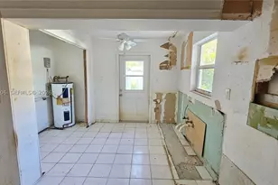 214 SW 2nd, Dania Beach, FL 33004 - Photo 17