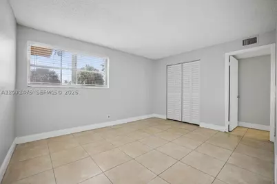 850 E Commercial #214B, Oakland Park, FL 33334 - Photo 13