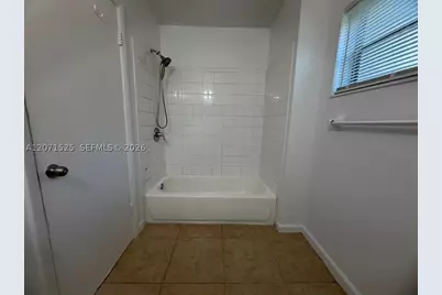 919 NW 2nd #3, Fort Lauderdale, FL 33311 - Photo 13