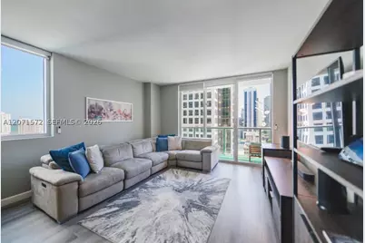 55 SE 6th #2110, Miami, FL 33131 - Photo 1