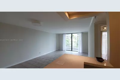 200 SE 15th #5H, Miami, FL 33129 - Photo 3