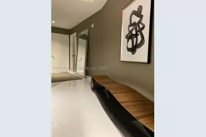 851 NE 1st #2501, Miami, FL 33132 - Photo 3