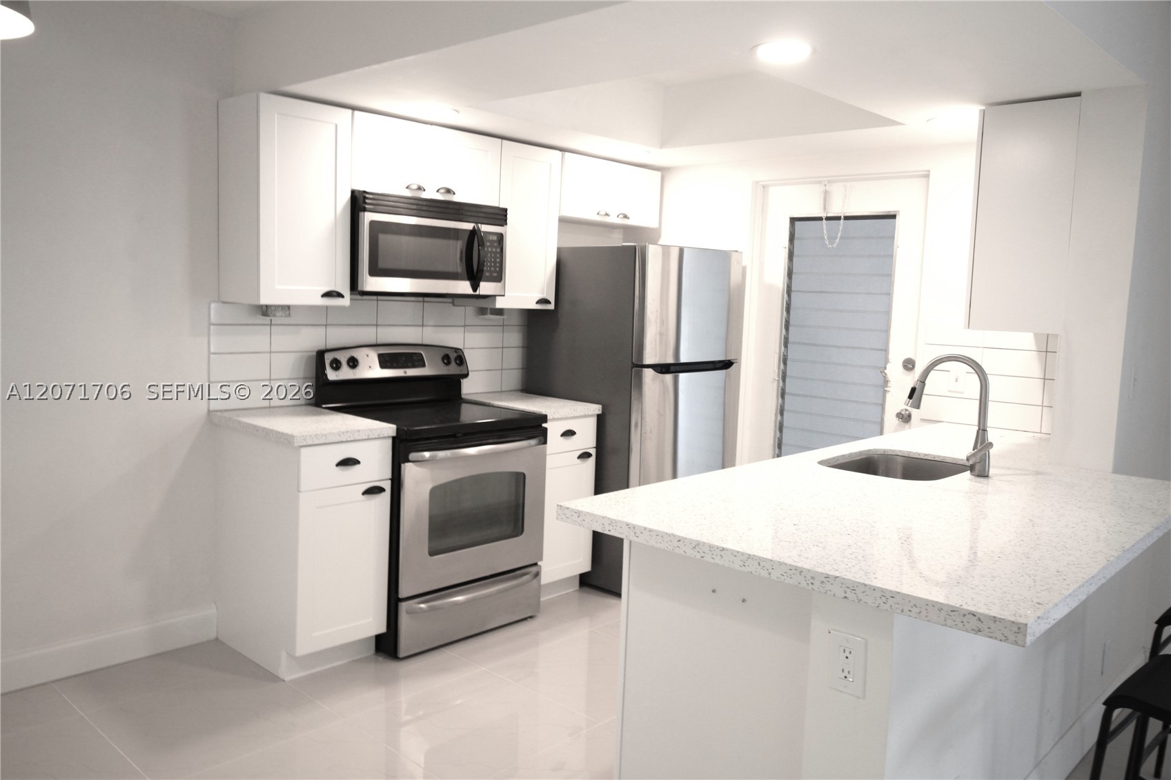 2166 NE 56th #203 - 2166 NE 56th #203, Fort Lauderdale, FL 33308 Luxury Property | Jose Angel Pina