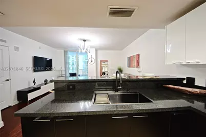 170 SE 14th #2303, Miami, FL 33131 - Photo 15