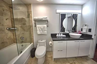 170 SE 14th #2303, Miami, FL 33131 - Photo 19
