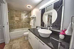 170 SE 14th, Miami, FL 33131 - Photo 17