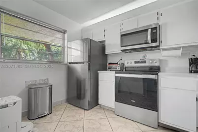 9520 Seagrape #205, Davie, FL 33324 - Photo 13