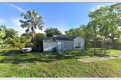 2549 NE 190th, Miami, FL 33180 - Photo 1