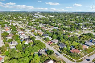 521 NW 189th, Miami Gardens, FL 33169 - Photo 47