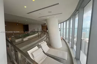 300 Biscayne Blvd, Miami, FL 33131 - Photo 17