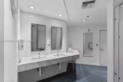 4201 Collins #2202, Miami Beach, FL 33140 - Photo 81