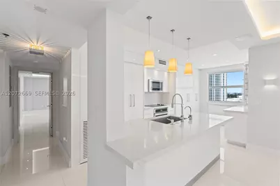 4201 Collins #2202, Miami Beach, FL 33140 - Photo 21