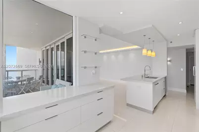 4201 Collins #2202, Miami Beach, FL 33140 - Photo 25