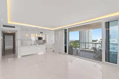 4201 Collins #2202, Miami Beach, FL 33140 - Photo 19