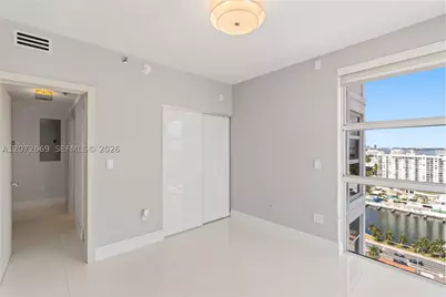 4201 Collins #2202, Miami Beach, FL 33140 - Photo 47