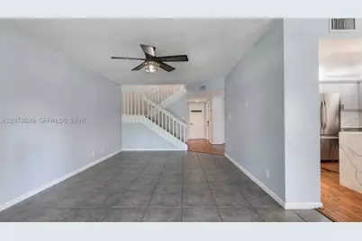 11112 N Harmony Lake, Davie, FL 33324 - Photo 13