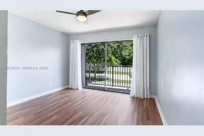 11112 N Harmony Lake, Davie, FL 33324 - Photo 33