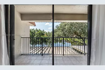 11112 N Harmony Lake, Davie, FL 33324 - Photo 41