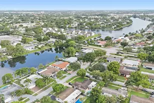 1721 NW 114th, Pembroke Pines, FL 33026 - Photo 45