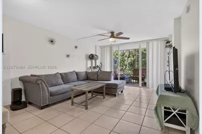 106 Royal Park #3D, Oakland Park, FL 33309 - Photo 3