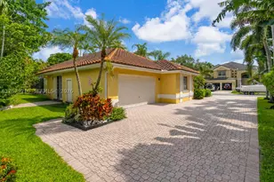 1090 SW 156th, Pembroke Pines, FL 33027 - Photo 5