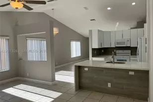 1542 Presidio, Weston, FL 33327 - Photo 7