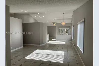 1542 Presidio #1542, Weston, FL 33327 - Photo 3