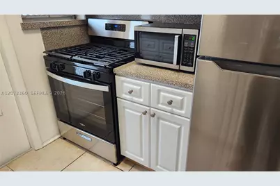 1231 Pennsylvania #10, Miami Beach, FL 33139 - Photo 3