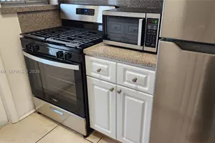1231 Pennsylvania, Miami Beach, FL 33139 - Photo 3