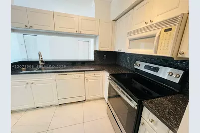 17150 N Bay #2902, Sunny Isles Beach, FL 33160 - Photo 5