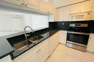 17150 N Bay, Sunny Isles Beach, FL 33160 - Photo 7