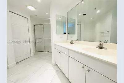 17150 N Bay #2902, Sunny Isles Beach, FL 33160 - Photo 11