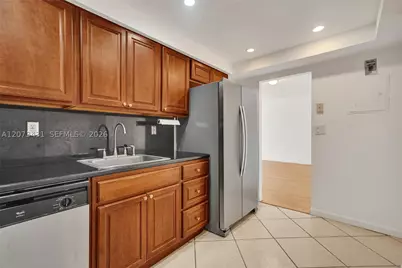 10350 W Bay Harbor #3G, Bay Harbor Islands, FL 33154 - Photo 5