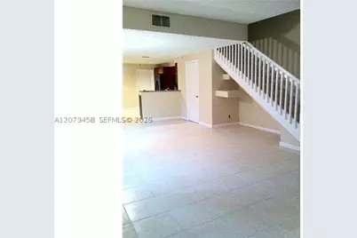 1621 Barcelona #6-32, Weston, FL 33327 - Photo 5