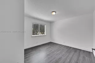 11201 Lakeview, Coral Springs, FL 33071 - Photo 23